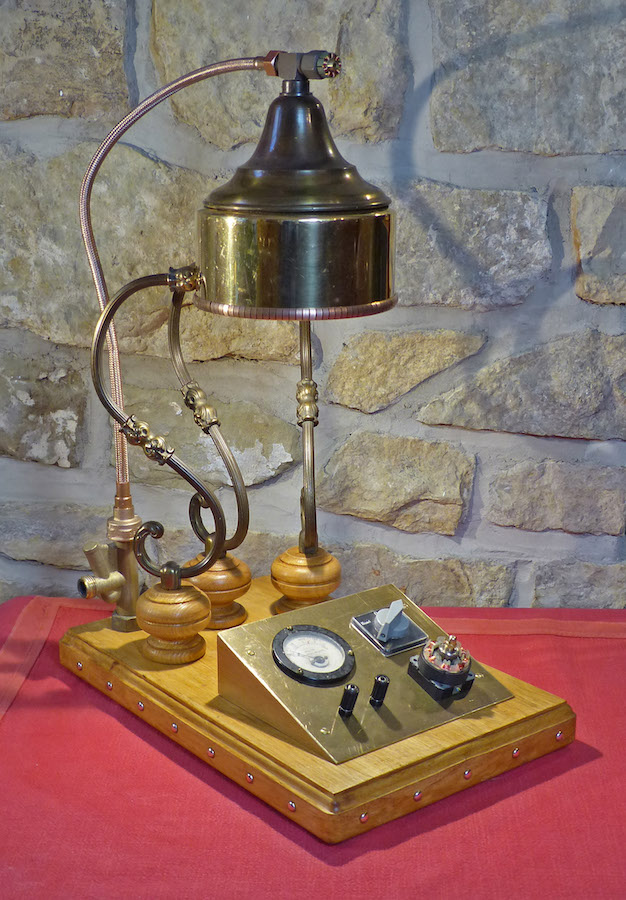 Steampunk Lamp 84_0085.jpg